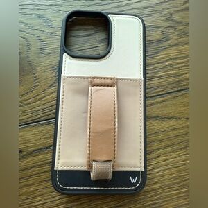 Walli case iPhone 14 Pro Max